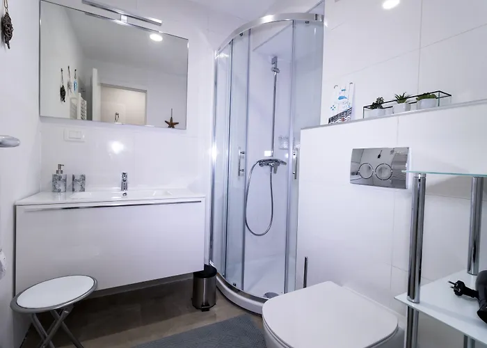 Bella Tara アパート ピラン