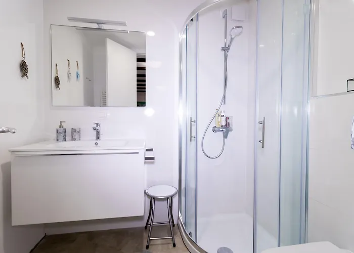 Bella Tara アパート ピラン