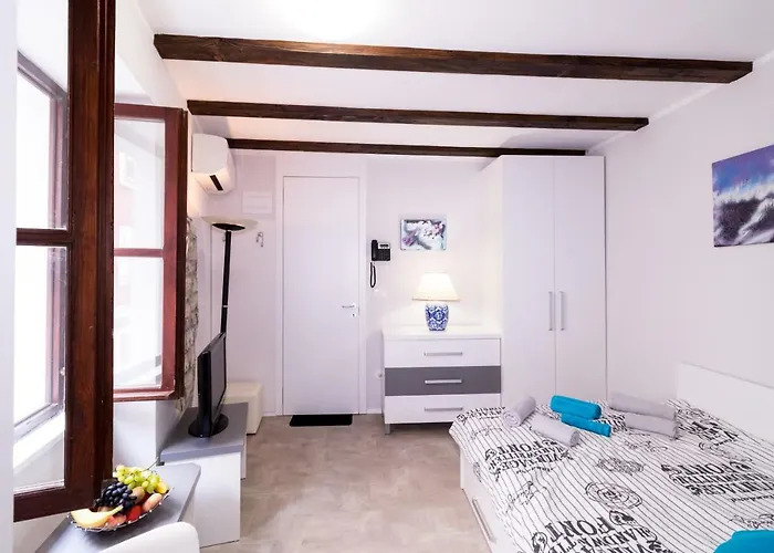 Bella Tara ピラン