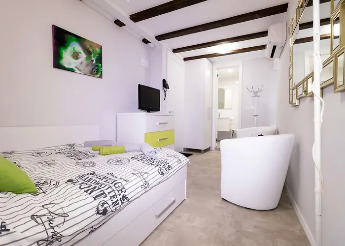 アパート Bella Tara ピラン